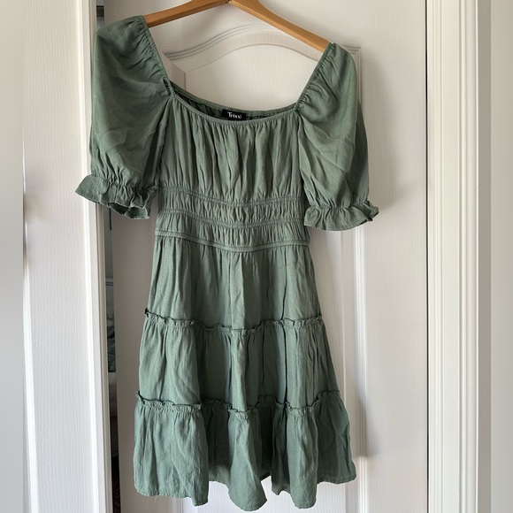 Trixxi Green Dress - Picture 1 of 5
